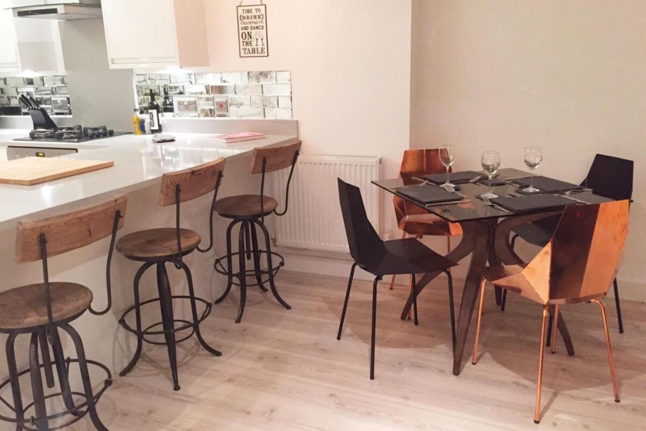 Spacious 1 Bedroom Split Level Old Pub Conversion Tower Bridge Londres Extérieur photo